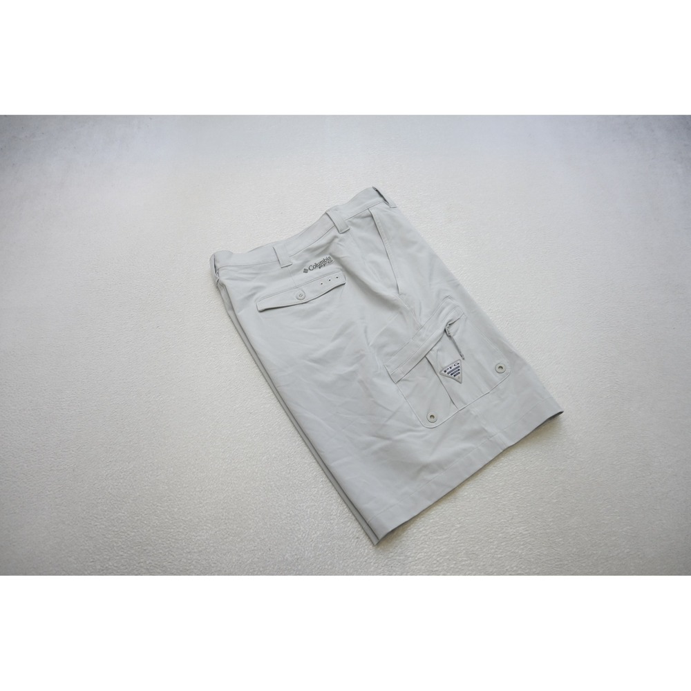 Columbia PFG Fishing Shorts Mens 40 Gray Blood and Guts Cargo Outdoor Excellent